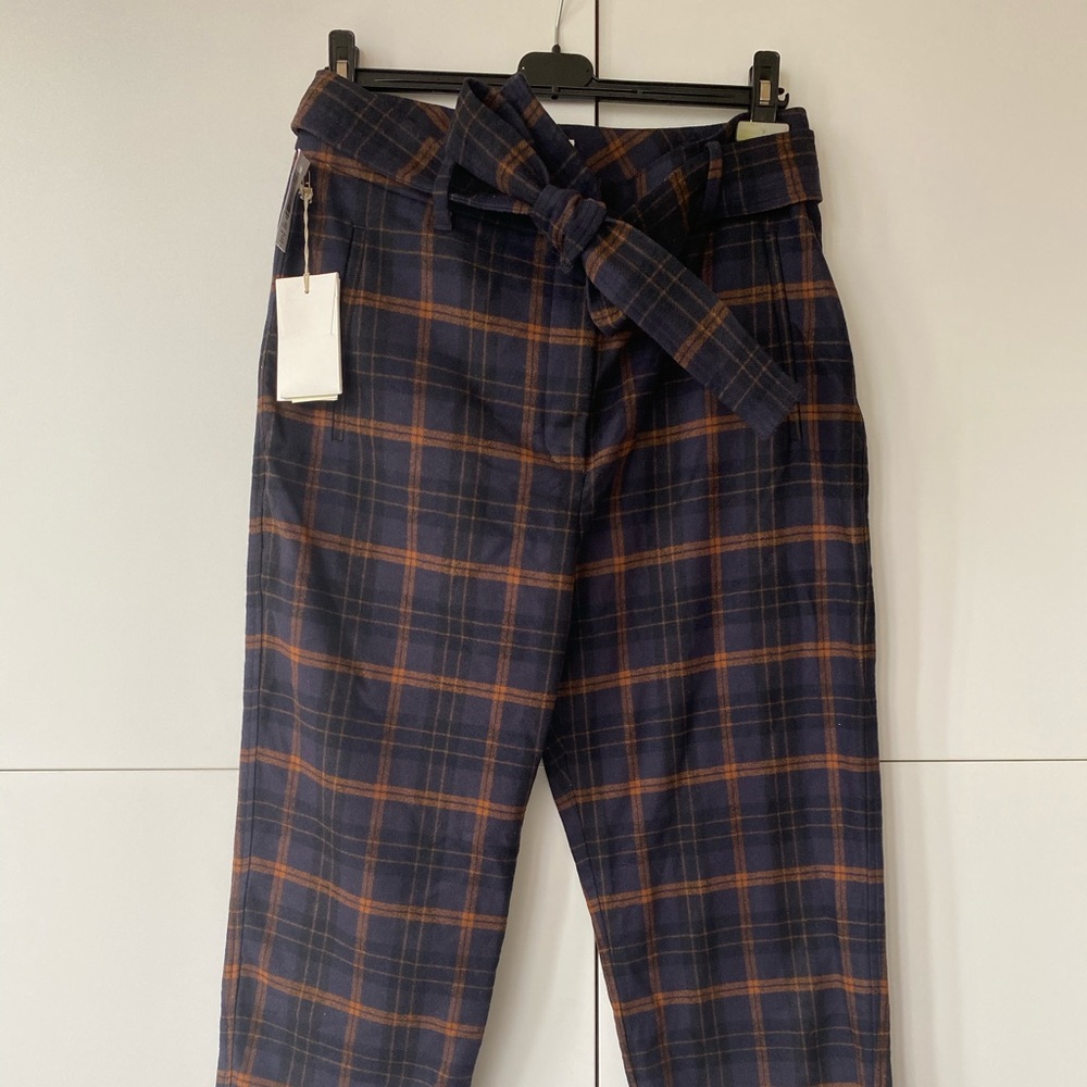 ARITZIA Wool Tie-Front Pant